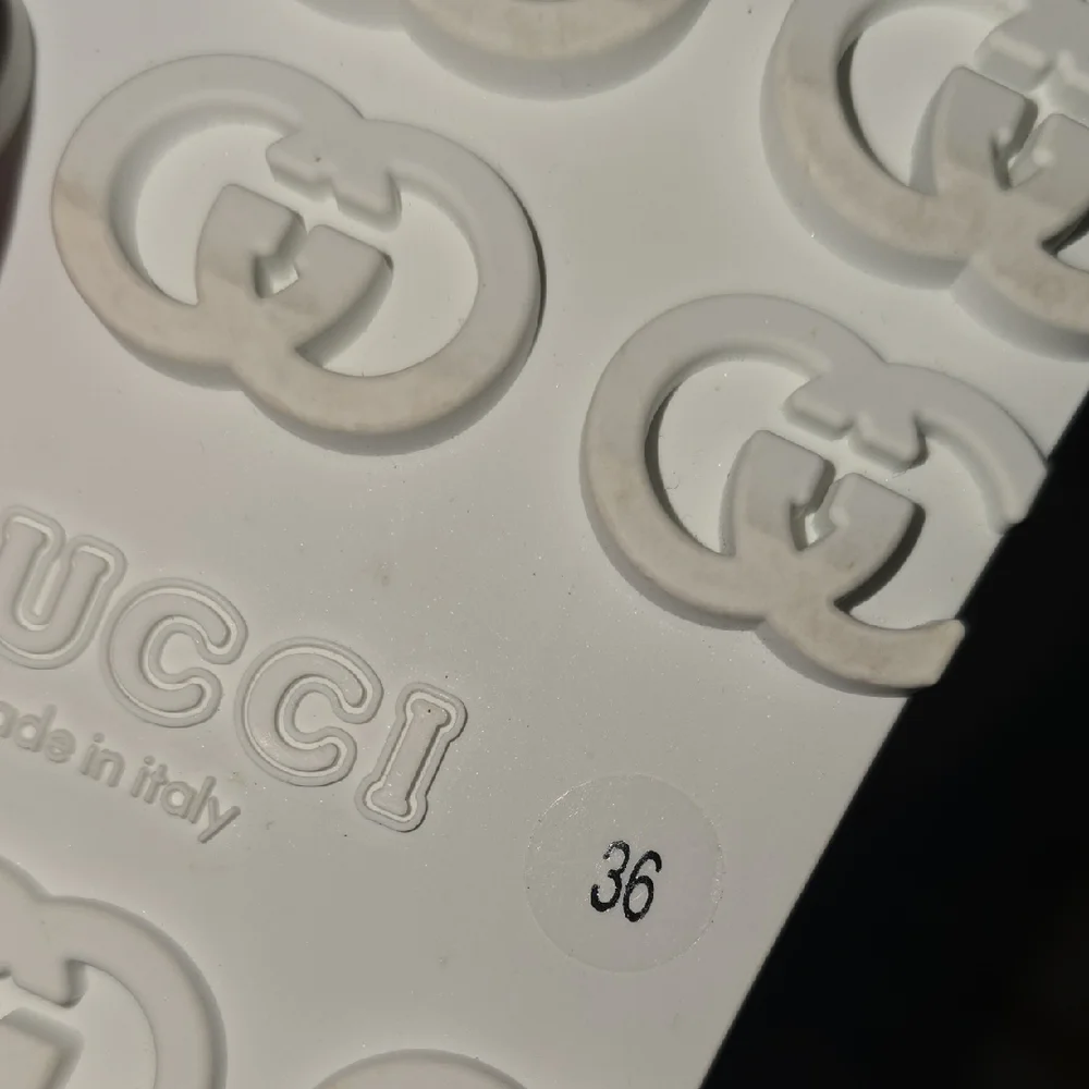 Gucci Glitter RubnerSandals with Embossed GG Logo Size 36(6) Womans - Picture 11 of 11